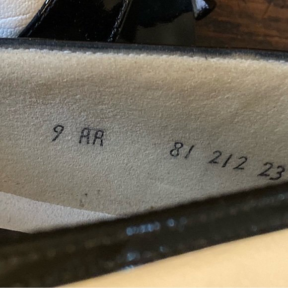 Vintage Amano Black/White Peep Toe Leather Heels Shoe USA Made Women's 9 AA - Picture 11 of 15